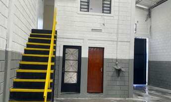 Imagem: ALUGO GALPÃO 350M² TERRA PRETA MAIRIPORÃ