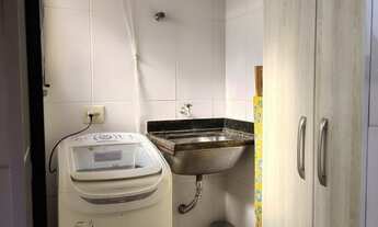 Imagem 2: Apartamento com 2 quartos, 1 banheiro, 1 vaga de garagem e 56,00 m2 de área