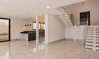 Imagem 5: RR9220 Casa 310m² CONDOMÍNIO RESIDENCIAL 3 - OPORTUNIDADE - 3 Suítes 4 Vagas - Santana de