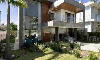 Imagem 2: RR7729 Casa 330m² CONDOMÍNIO BURLE MARX - OPORTUNIDADE - 3 Suítes 4 Vagas - Santana de Par