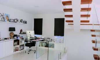 Imagem 7: RR7829 Casa 438m² CONDOMÍNIO VALVILLE I - OPORTUNIDADE - 4 Suítes 8 Vagas - Santana de Par