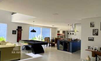 Imagem 3: RR7829 Casa 438m² CONDOMÍNIO VALVILLE I - OPORTUNIDADE - 4 Suítes 8 Vagas - Santana de Par