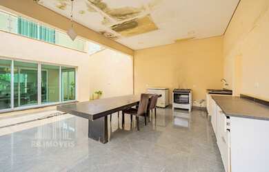 Imagem 6: RR8062 Casa 360m² CONDOMÍNIO VALVILLE I - OPORTUNIDADE - 4 Suítes 4 Vagas - Santana de Par