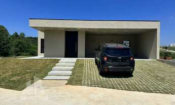 Imagem: RR8102 Casa Semi Térrea 277m² RESIDENCIAL