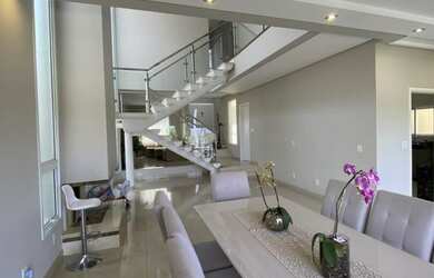 Imagem 6: RR9254 Casa 300m² CONDOMÍNIO VALVILLE I - OPORTUNIDADE - 3 Suítes 4 Vagas - Santana de Par