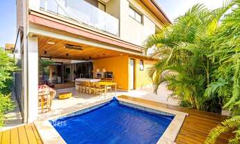 Imagem 2: RR9110 Casa 380m² CONDOMÍNIO TAMBORÉ 11 - OPORTUNIDADE - 3 Suítes 4 Vagas - Santana de Par