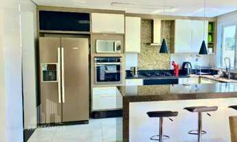 Imagem 2: RR9528 Casa MOBILIADA 370m² CONDOMÍNIO NEW VILLE - OPORTUNIDADE - 4 Suítes 4 Vagas - Santa