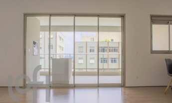 Imagem 2: 3 dormitórios na Rua Senador César Lacerda Vergueiro