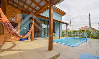 Imagem 5: Imperdível oportunidade: Casa com piscina, à venda no Balneário Rincão-SC, com 2 quartos