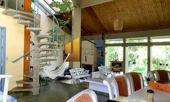 Imagem: Casa com ótimo quintal e acesso para o