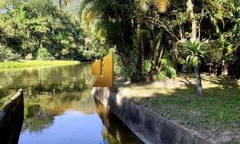 Imagem 4: Casa com ótimo quintal e acesso para o rio una