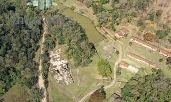 Imagem: Imóvel localizado à 1 hora de Centro de