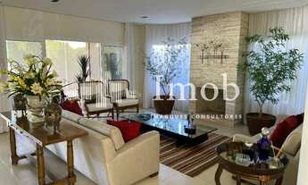 Imagem 6: Casa de Alto Padrão Com Elegância Arquitetônica em Jurerê Internacional