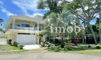 Imagem: Casa de Alto Padrão Com Elegância Arquitetônica