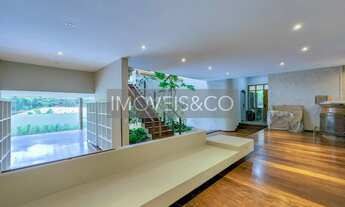 Imagem: Luxuosa Casa em Condomínio à Venda em