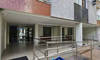 Imagem: Apartamento de 2 quartos, varanda e sol