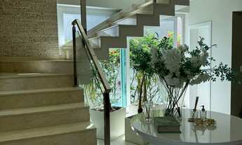 Imagem 3: VENDO CASA DUPLEX COM 4 SUÍTES NO ALPHAVILLE 1