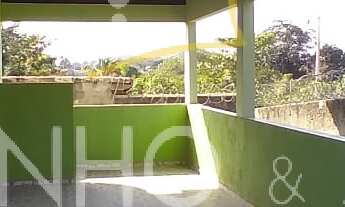 Imagem 4: Casa com quintal e piscina, próxima ao Centro de Bacaxá, Saquarema. Aceita Minha Casa Min