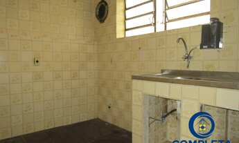 Imagem 7: 3 dormitórios, 2 banheiro, 1 vaga na garagem, 241M² de Área Construída, 241M² de Área Tota