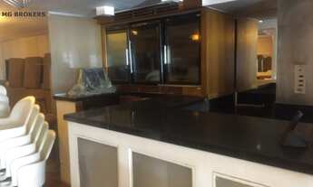 Imagem 4: 3 banheiro, 4 vagas na garagem