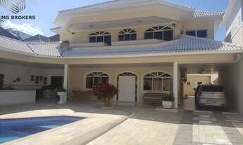 Imagem 2: 3 dormitórios, 3 suíte, 4 vagas na garagem, 650M² de Área Construída