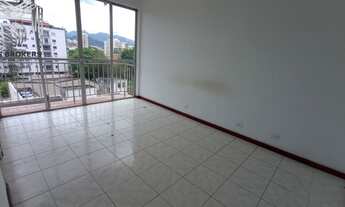 Imagem: 2 dormitórios, 1 suítes, 3 banheiro, 1