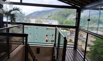 Imagem 7: 3 dormitórios, 3 suíte, 4 banheiro, 2 vagas na garagem, 230M² de Área Construída