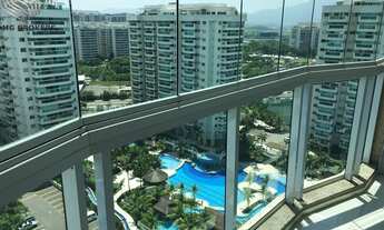 Imagem 2: 3 dormitórios, 1 suítes, 2 banheiro, 2 vagas na garagem, 98M² de Área Construída