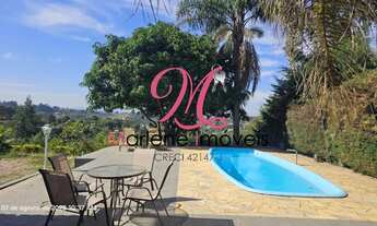 Imagem: Chácara à venda com piscina e área verde