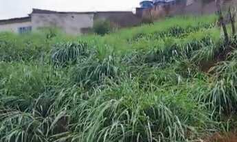 Imagem: Terreno - Nove de Abril