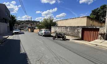 Imagem 2: 3 dormitórios na Rua Berilo