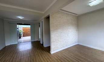 Imagem 5: Casa de Condomínio com 3 Quartos e 2 banheiros à Venda, 95m² por R$ 850.000,00