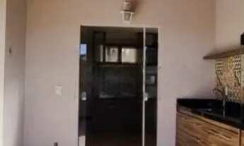 Imagem 2: Casa de Condomínio com 3 Quartos e 2 banheiros à Venda, 95m² por R$ 850.000,00