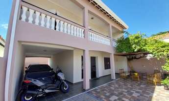 Imagem 2: Sobrado com 3 Quartos e 3 banheiros à Venda, 174 m² por R$ 795.000