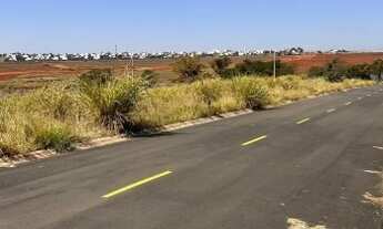 Imagem 2: Terreno de 200m² à venda no Condomínio Villagio Paulínia/SP - Segurança, lazer completo e