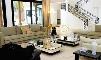 Imagem 5: Luxuosa e Aconchegante Mansão a Venda no Jardim das Colinas com 8 Dormitórios 2000m² em Co