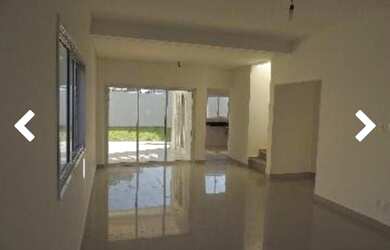 Imagem 2: Sobrado 4 Dormitórios no bairro Villa Branca - Jacareí - SP