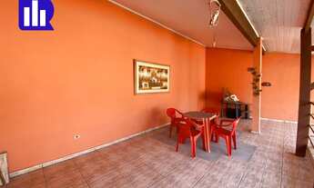 Imagem 4: Casa, com 4 dormitórios, sendo 2 suítes, 3 vagas de garagem cobertas, no Itaguá, em Ubatub