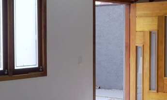 Imagem 2: Vende Sobrado e kitchenttes no Pereque Acu, Sendo 4 dormitórios e 1 suíte na frente e 2 ki