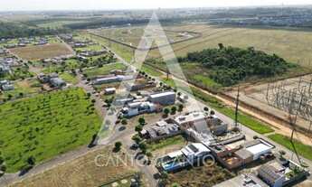 Imagem: Terreno, 300M² de Área Construída na
