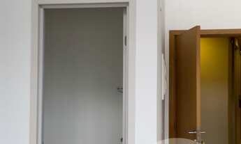 Imagem 3: Sala comercial com pé direito duplo, com 37m² e 66 m ² de área útil