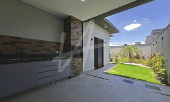 Imagem 2: Casa com 3 suítes e 4 vagas de garagem