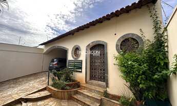 Imagem: CASA RESIDENCIAL E COMERCIAL em RIBEIRÃO