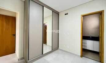 Imagem: CASA DE CONDOMÍNIO RESIDENCIAL em RIBEIRÃO