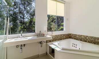 Imagem 4: Casa com 436m² no melhor condomínio de Pendotiba. Terreno com aproximadamente 1.500m² e mu