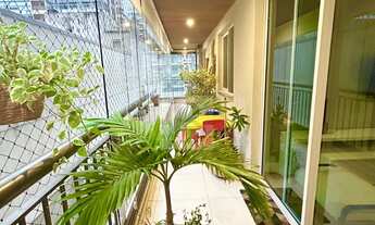 Imagem 5: Apartamento à venda em Icaraí-RJ, com 3 quartos, 1 suíte e 2 vagas de garagem - Imperdível