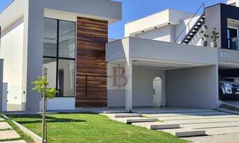 Imagem: Casa de alto padrão em condomínio com