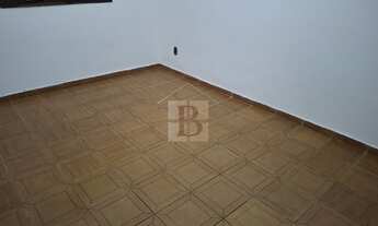 Imagem 2: Casa a Venda em Piratininga, Niterói-RJ: 4 quartos, 1 suíte, 2 salas, 4 banheiros, 3 vagas