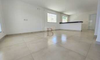 Imagem 2: Casa à venda em Niterói-RJ, Piratininga: 3 quartos, 3 suítes, 1 sala, 3 banheiros, 2 vagas