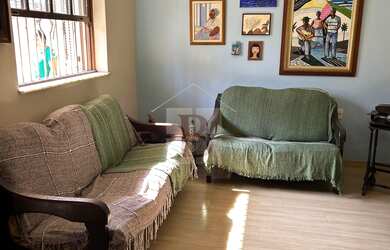 Imagem 2: Imperdível Casa à Venda em Santa Rosa - Niterói-RJ: 4 Quartos, 1 Suíte, 2 Salas, 3 Banheir